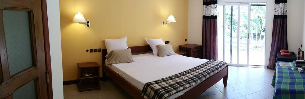 AR Sun Hotel Antsiranana Zimmer foto
