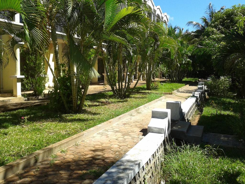 AR Sun Hotel Antsiranana Exterior foto